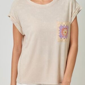 NWT Mystree cap sleeve with crochet pocket